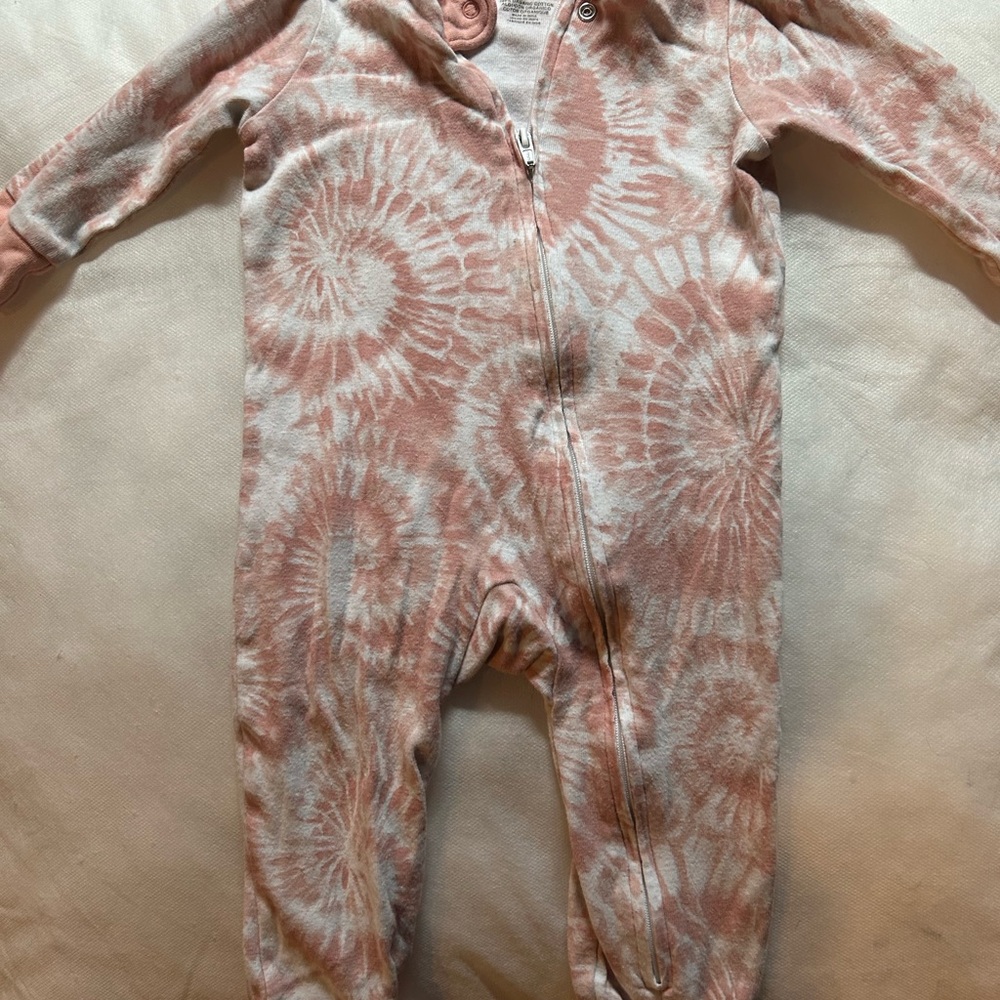 Cozy Pink Tie-Dye Baby Sleeper